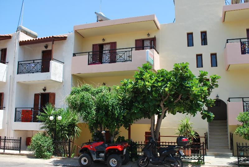 Koula Apartments Stalida エクステリア 写真