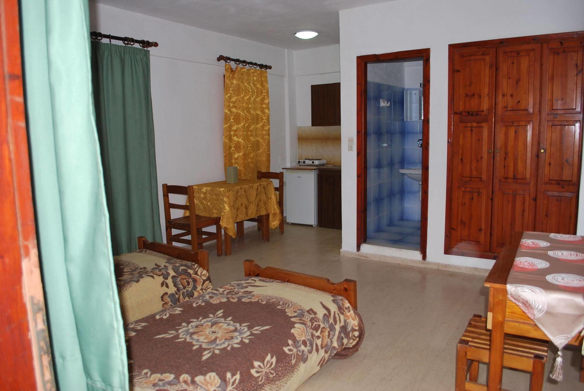 Koula Apartments Stalida エクステリア 写真